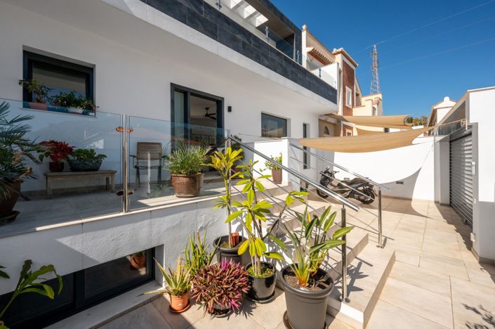 Image No.4-Villa de 4 chambres à vendre à Nerja