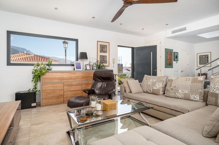 Image No.8-Villa de 4 chambres à vendre à Nerja