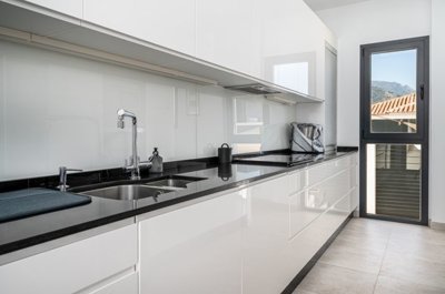 bzpaap122013071141024v089b9