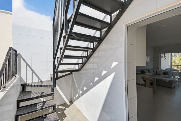 Image No.14-2 Bed Property for sale