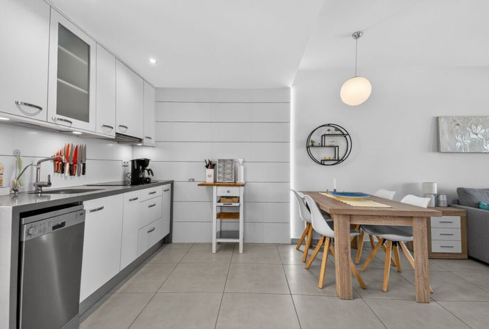 Image No.3-2 Bed Property for sale