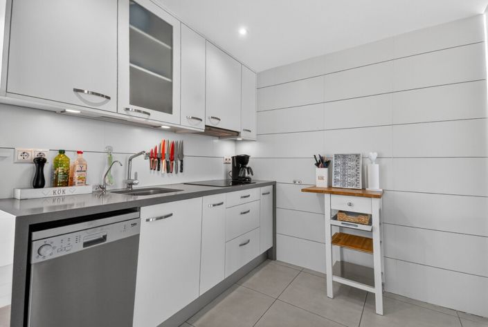 Image No.4-2 Bed Property for sale