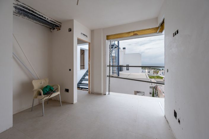 Image No.8-3 Bed Villa for sale