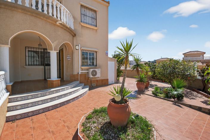 Image No.4-3 Bed Townhouse for sale