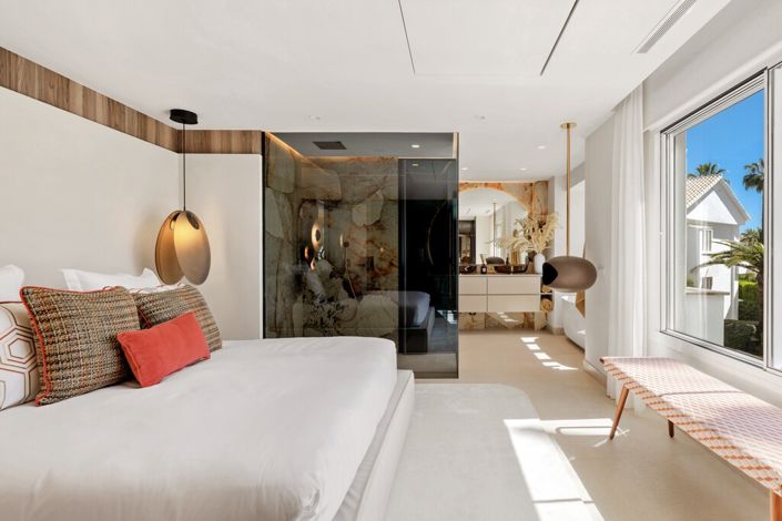 Image No.11-3 Bed Apartment for sale