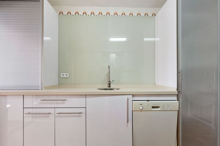 Image No.24-3 Bed Apartment for sale