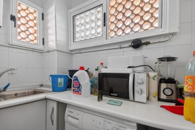 bzpaap122363079211024v08264