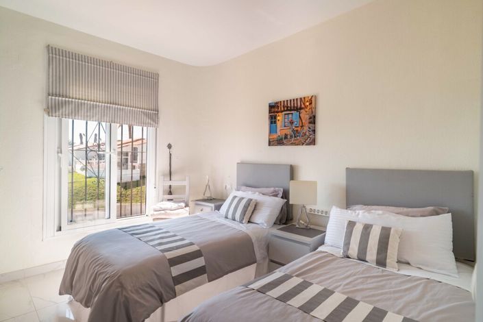 Image No.13-2 Bed Apartment for sale