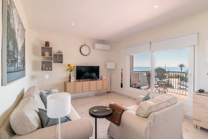 Image No.8-2 Bed Apartment for sale