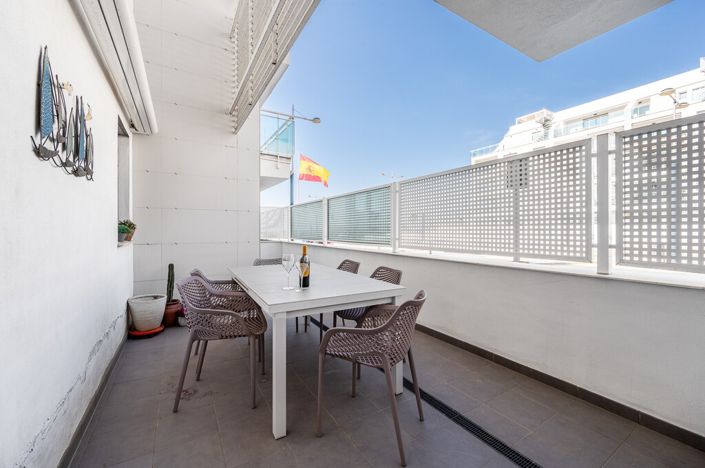 Image No.17-3 Bed Apartment for sale