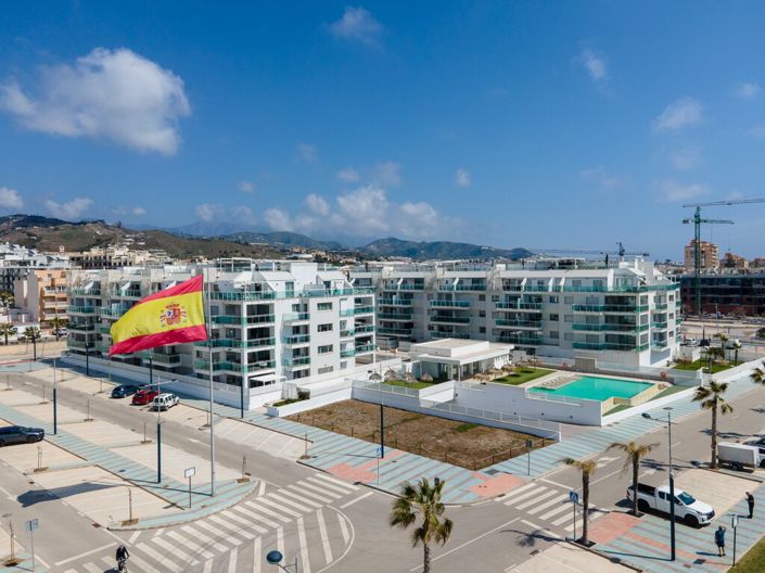 Image No.21-3 Bed Apartment for sale