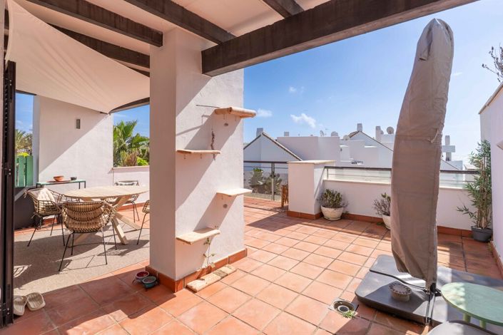 Image No.16-2 Bed Property for sale