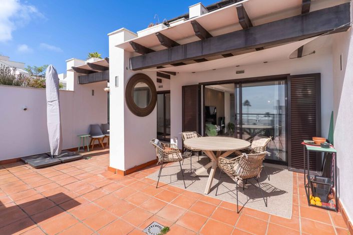 Image No.18-2 Bed Property for sale