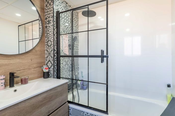 Image No.18-3 Bed Townhouse for sale