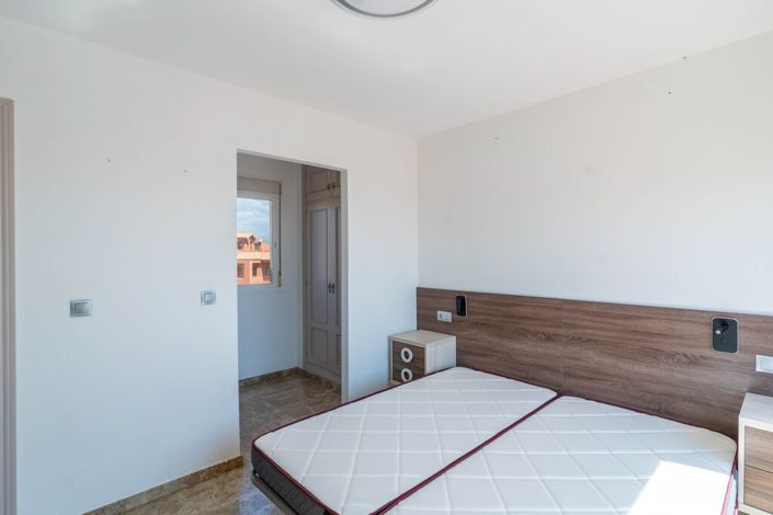 Image No.25-3 Bed Townhouse for sale