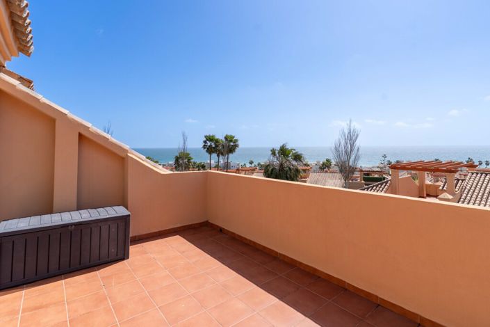 Image No.28-3 Bed Townhouse for sale