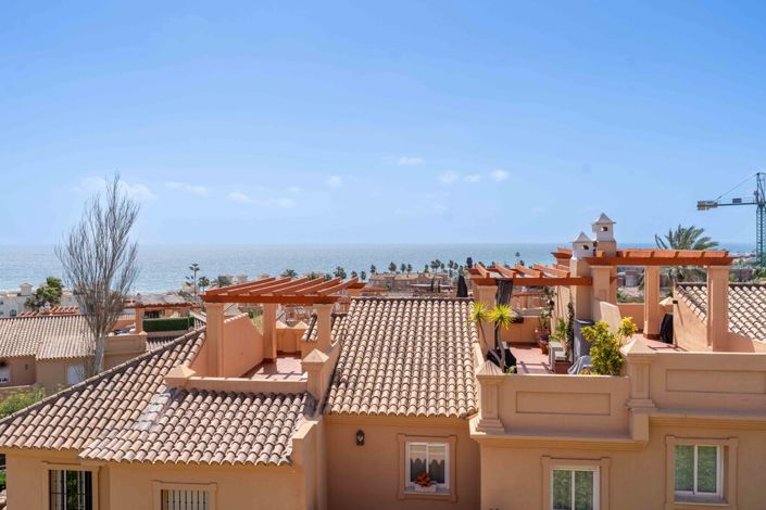 Image No.29-3 Bed Townhouse for sale