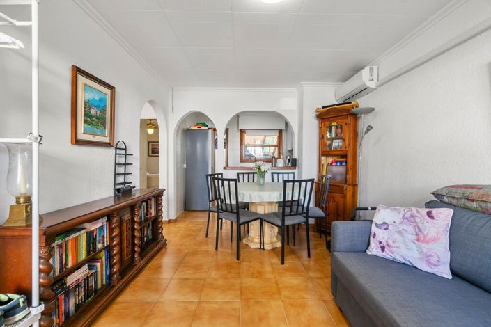 Image No.2-2 Bed Townhouse for sale