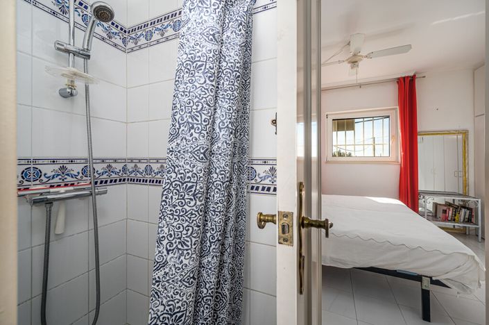 Image No.28-3 Bed Villa for sale