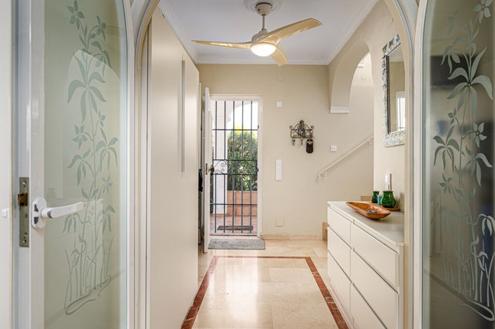 Image No.6-3 Bed Villa for sale