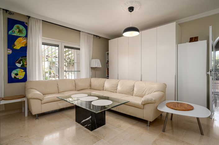 Image No.9-3 Bed Villa for sale