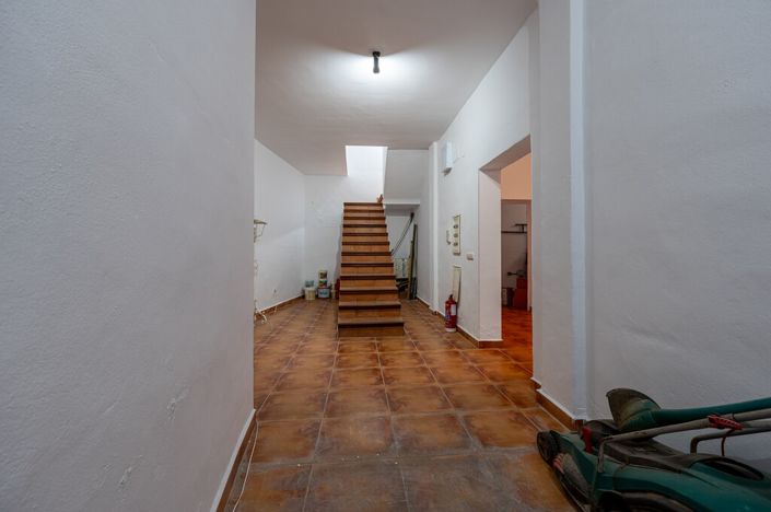 Image No.34-4 Bed Villa for sale