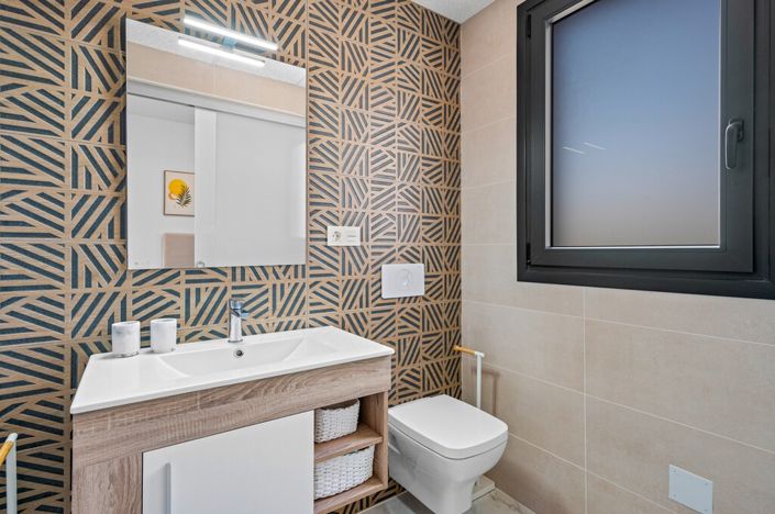 Image No.16-2 Bed Apartment for sale