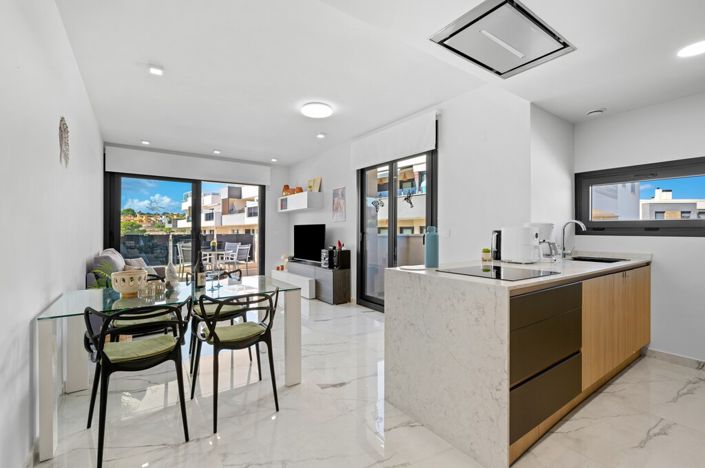 Image No.4-2 Bed Apartment for sale