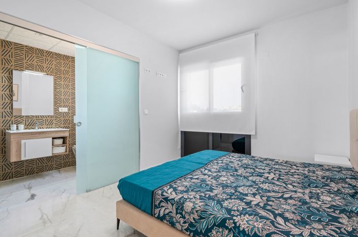 Image No.4-2 Bed Apartment for sale
