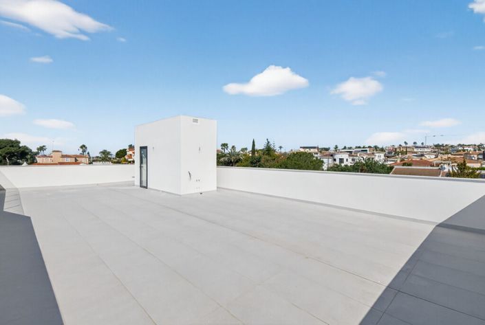 Image No.29-4 Bed Villa for sale