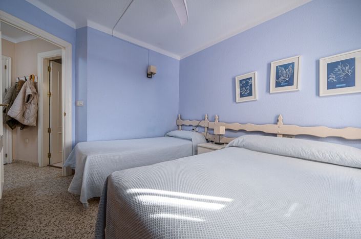 Image No.10-1 Bed Apartment for sale