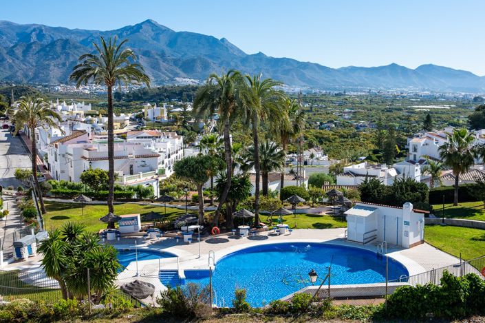 Image No.28-3 Bed Townhouse for sale