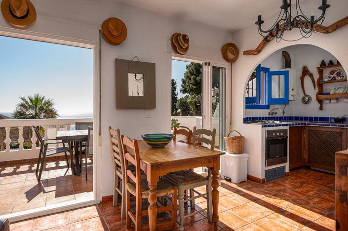 Image No.6-3 Bed Townhouse for sale