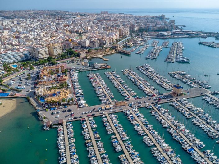 Image No.29-3 Bed Property for sale