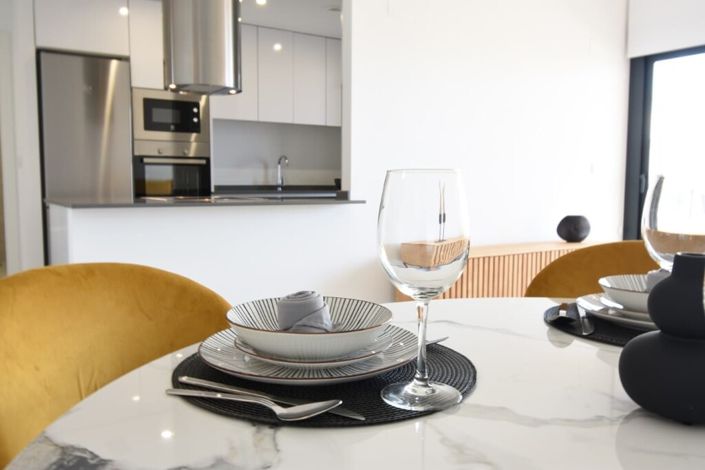 Image No.20-2 Bed Apartment for sale