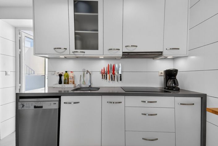 Image No.6-2 Bed Property for sale