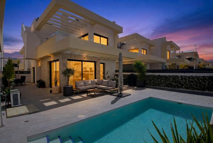 Image No.25-3 Bed Villa for sale