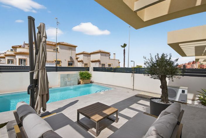 Image No.30-3 Bed Villa for sale