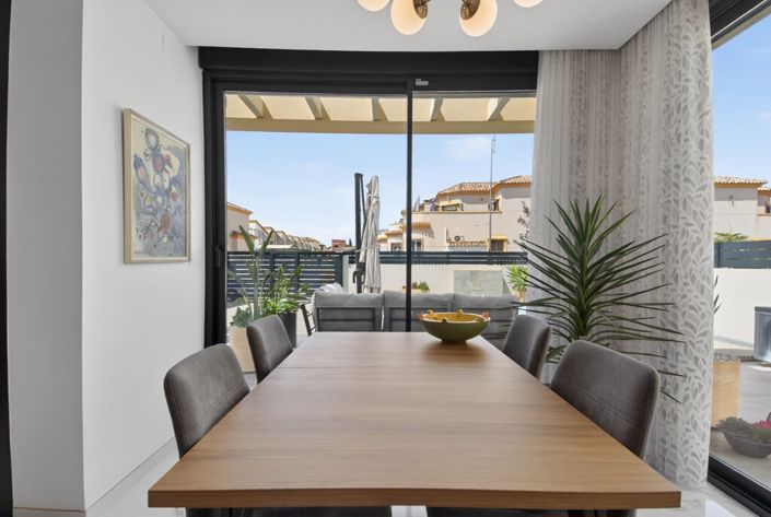 Image No.5-3 Bed Villa for sale