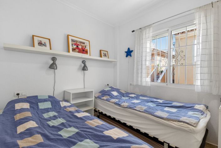 Image No.7-2 Bed Property for sale