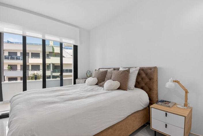 Image No.16-3 Bed Apartment for sale