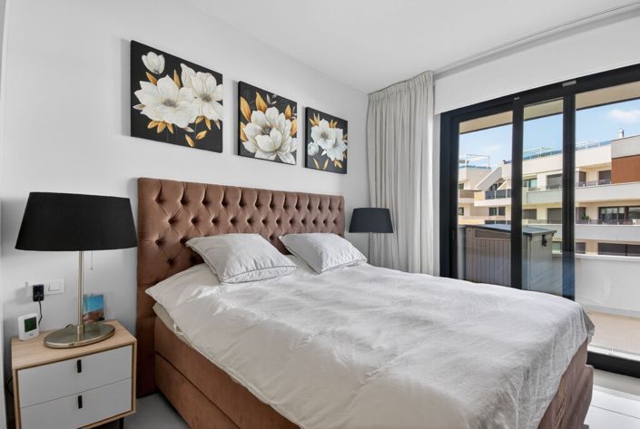 Image No.19-3 Bed Apartment for sale