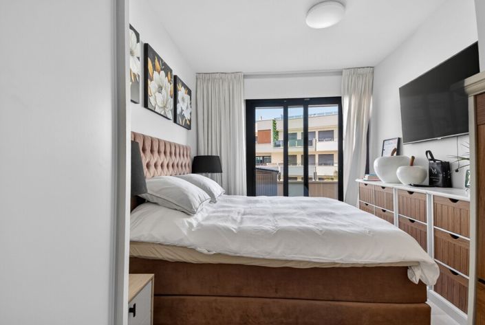 Image No.21-3 Bed Apartment for sale