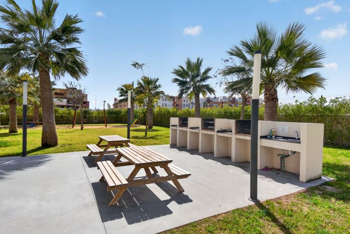 Image No.31-3 Bed Apartment for sale