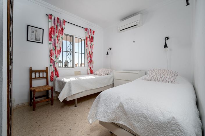 Image No.11-2 Bed Apartment for sale