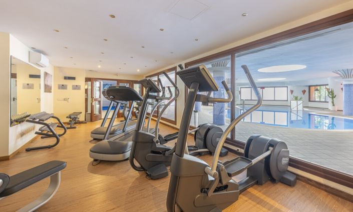 Image No.20-3 Bed Property for sale