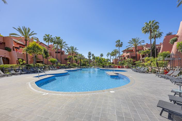 Image No.22-3 Bed Property for sale