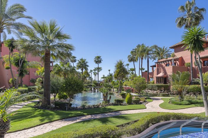 Image No.23-3 Bed Property for sale