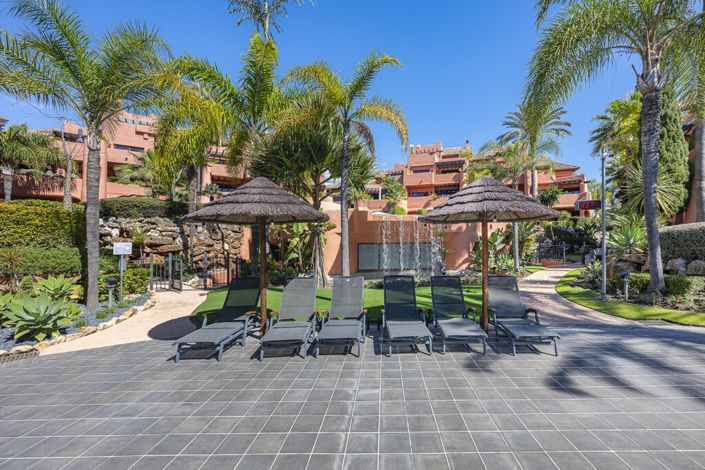 Image No.25-3 Bed Property for sale