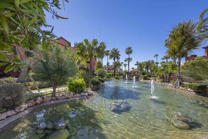 Image No.29-3 Bed Property for sale